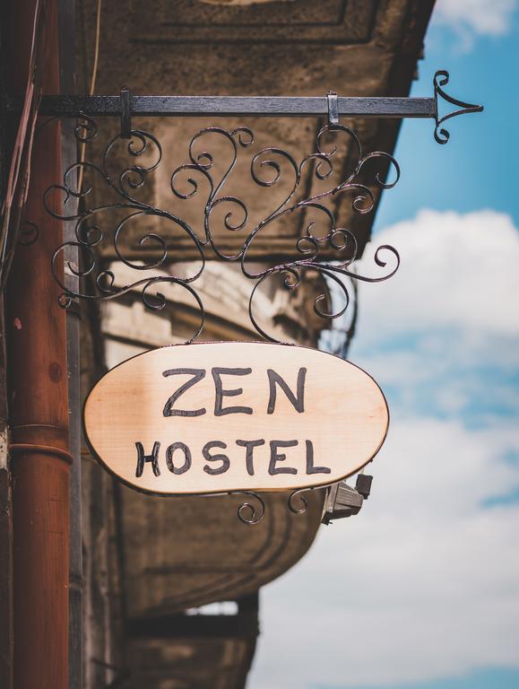 Zen Hostel Cluj-Napoca Luaran gambar