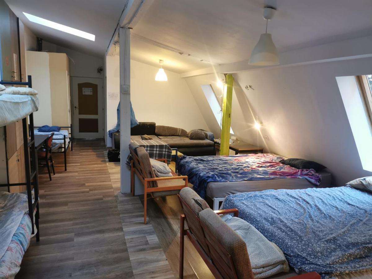 Zen Hostel Cluj-Napoca Luaran gambar