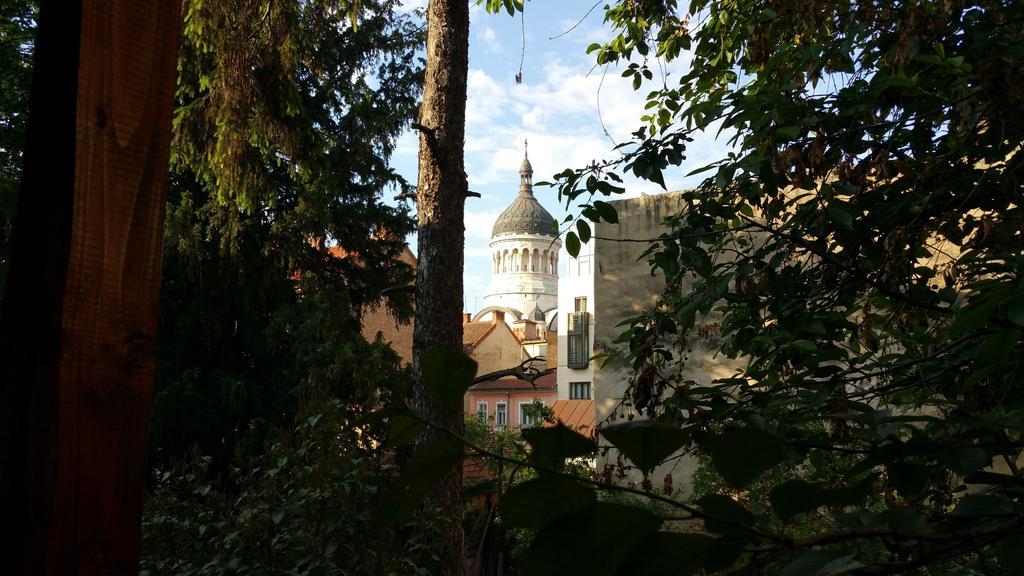Zen Hostel Cluj-Napoca Luaran gambar