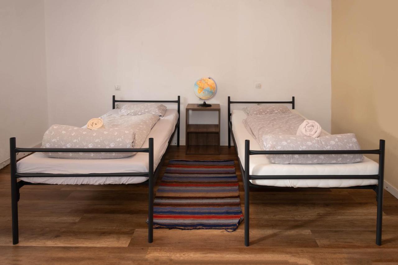 Zen Hostel Cluj-Napoca Luaran gambar